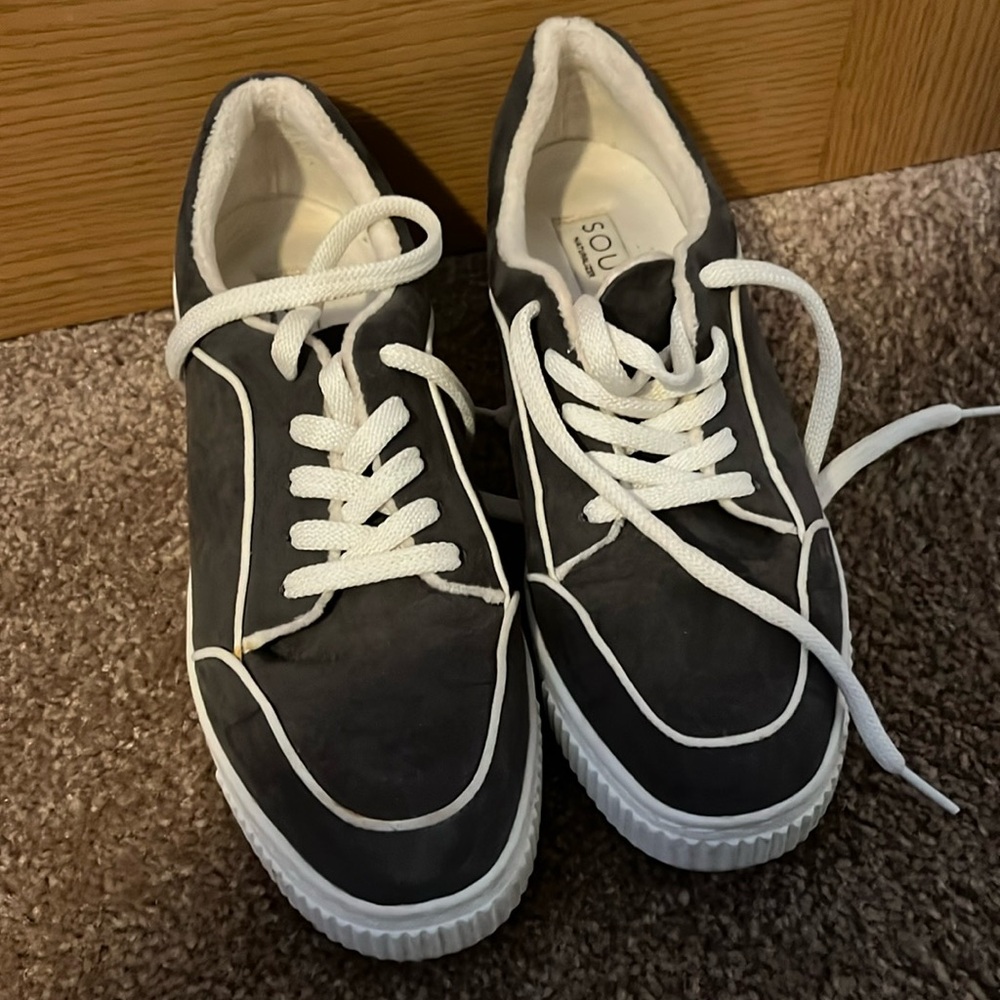 Soul Naturalizer’s shoes